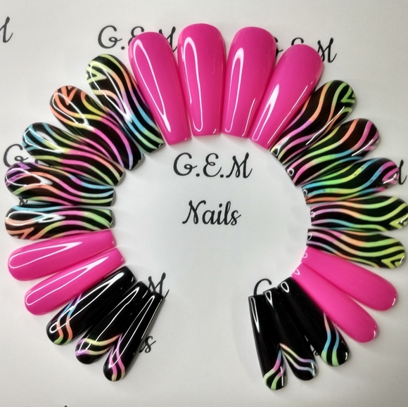 Press on nails (long coffin) - Picture 2 of 3